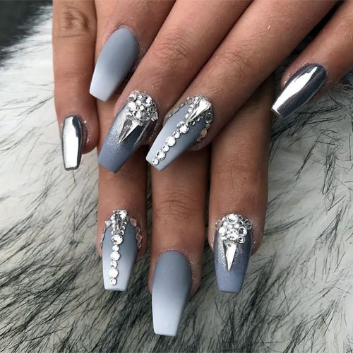 Short White Grey Ombre Nails